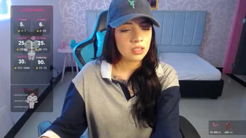 Snapshot of ninfa_ch chatting on 01.07.25 Ninfa  online show from 01.07.25