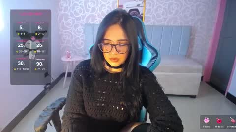 Snapshot of ninfa_ch chatting on 01.28.25 Ninfa  online show from 01.28.25