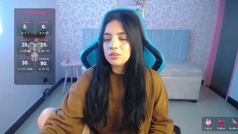 Snapshot of ninfa_ch chatting on 01.29.25 Ninfa  online show from 01.29.25