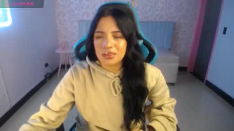 Snapshot of ninfa_ch chatting on 02.04.25 Ninfa  online show from 02.04.25