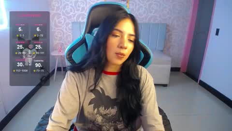 Snapshot of ninfa_ch chatting on 02.06.25 Ninfa  online show from 02.06.25