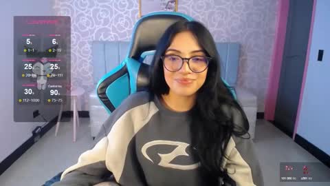 Snapshot of ninfa_ch chatting on 02.10.25 Ninfa  online show from 02.10.25