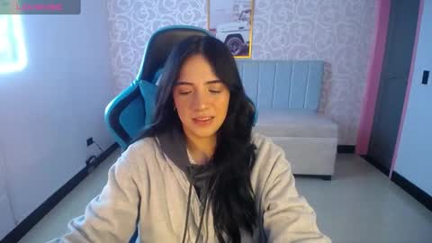 Snapshot of ninfa_ch chatting on 02.26.25 Ninfa  online show from 02.26.25