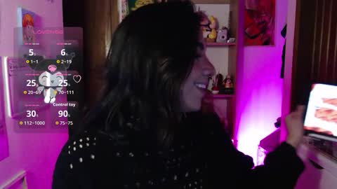 Snapshot of ninfa_ch chatting on 09.26.25 Ninfa  online show from 09.26.25