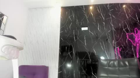 nini_beyker online show from 02.15.26