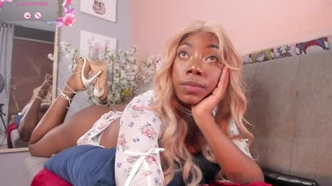 NINI  online show from 12.15.24