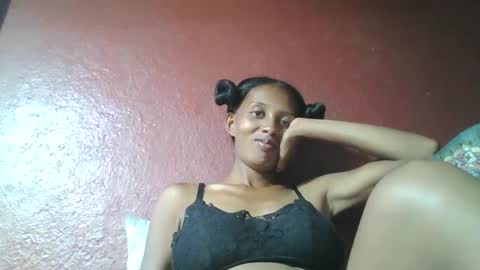 ninie246746 online show from 02.14.25