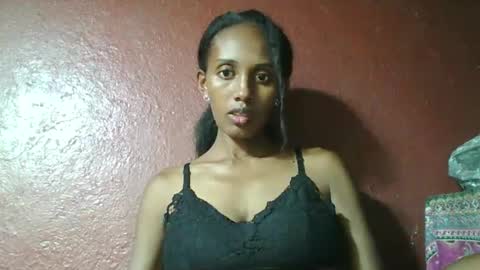 ninie246746 online show from 02.18.25