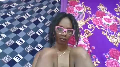 ninie246746 online show from 04.17.26