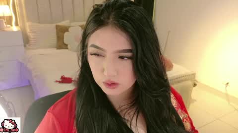 Nina online show from 04.15.26