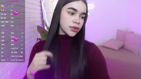 Ninnaaaa online show from 11.30.25