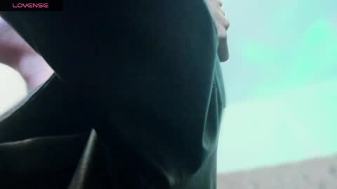 Ninon Beart online show from 04.07.26