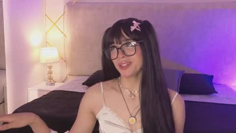 Snapshot of nioki_ chatting on 04.10.26 nioki_ online show from 04.10.26