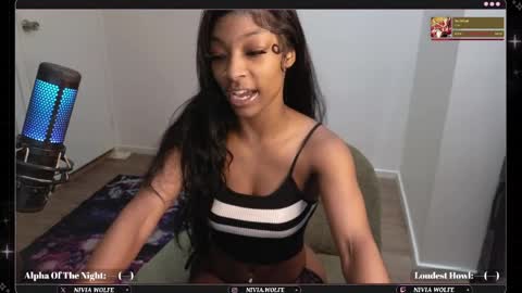NIVIA WOLFE online show from 05.30.26