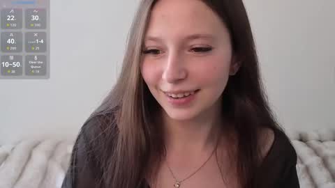 Snapshot of nivorelle chatting on 05.13.26 Polly 3 online show from 05.13.26