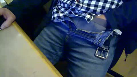 Snapshot of njutningsokare chatting on 11.26.25 njutningsokare online show from 11.26.25