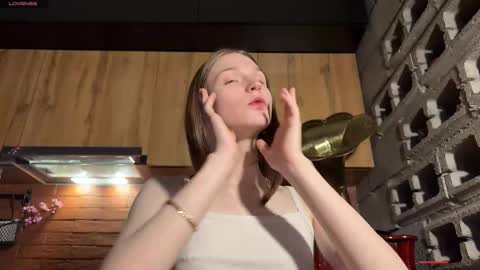 Tears Lora online show from 01.13.26