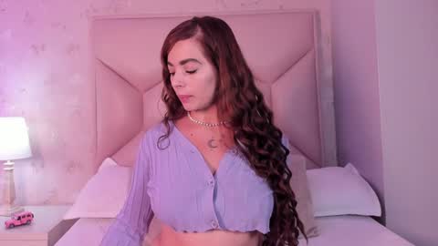 Snapshot of noa_butterfly chatting on 01.23.25   ambarsulliva  online show from 01.23.25