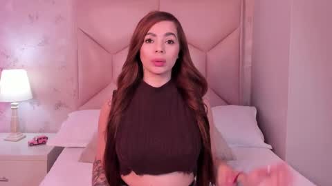 Snapshot of noa_butterfly chatting on 02.20.25   ambarsulliva  online show from 02.20.25