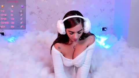 Snapshot of noa_butterfly chatting on 10.25.25   ambarsulliva  online show from 10.25.25