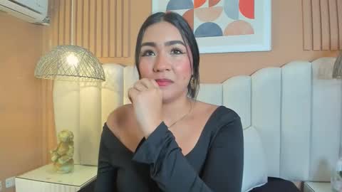 Noa online show from 12.21.25