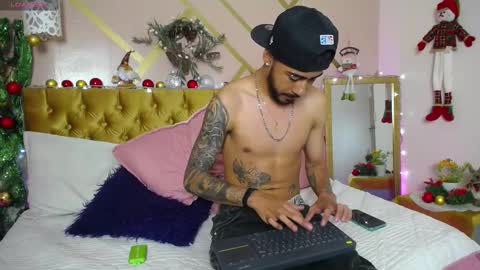 noaah77 online show from 12.23.24