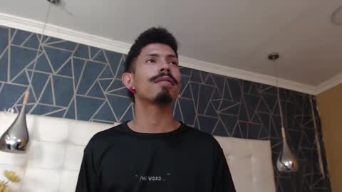 Snapshot of noaahtylor chatting on 02.11.26 Noah online show from 02.11.26