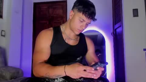 Snapshot of noah_223 chatting on 06.26.26 noah_223 online show from 06.26.26
