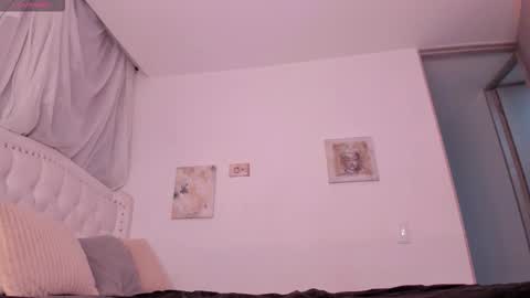 Sara  online show from 09.29.25