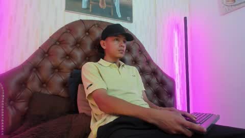 Snapshot of noah_blake0 chatting on 09.27.25 Noah Blake online show from 09.27.25