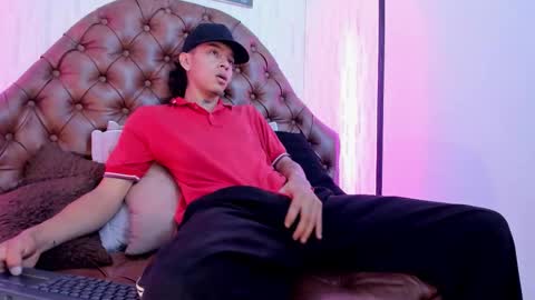 Snapshot of noah_blake0 chatting on 10.03.25 Noah Blake online show from 10.03.25