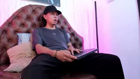 Snapshot of noah_blake0 chatting on 10.22.25 Noah Blake online show from 10.22.25