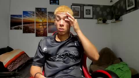 noah_flynn1 online show from 09.30.25