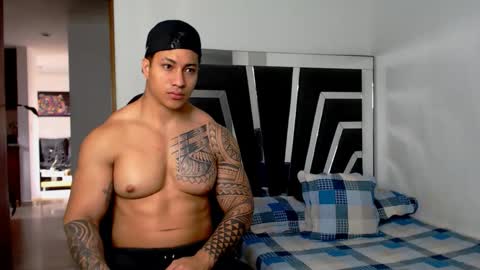 Noah Harris01 online show from 11.17.25