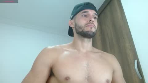 Snapshot of noah_jhonsonn chatting on 10.01.25 Noah online show from 10.01.25