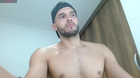 Snapshot of noah_jhonsonn chatting on 10.02.25 Noah online show from 10.02.25