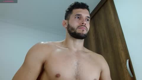 Snapshot of noah_jhonsonn chatting on 10.08.25 Noah online show from 10.08.25