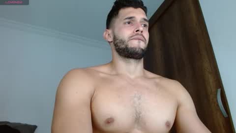 Snapshot of noah_jhonsonn chatting on 10.17.25 Noah online show from 10.17.25