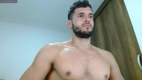 Snapshot of noah_jhonsonn chatting on 10.22.25 Noah online show from 10.22.25