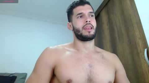 Snapshot of noah_jhonsonn chatting on 10.24.25 Noah online show from 10.24.25