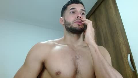 Snapshot of noah_jhonsonn chatting on 10.29.25 Noah online show from 10.29.25