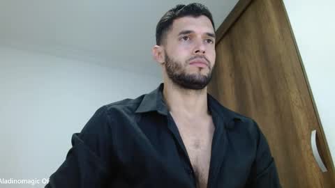 Snapshot of noah_jhonsonn chatting on 10.31.25 Noah online show from 10.31.25