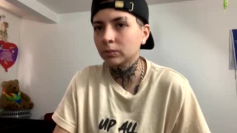 noah hehim    online show from 12.05.24