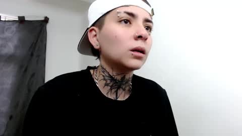 noah hehim    online show from 03.05.25