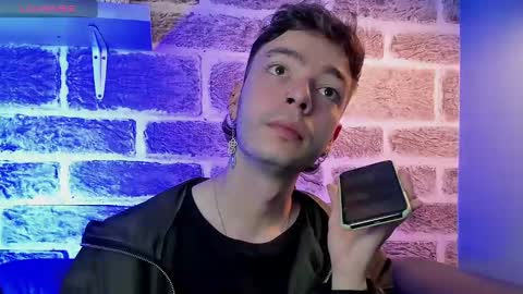 Snapshot of noah_ricci_ chatting on 09.19.25    online show from 09.19.25