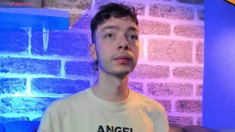 Snapshot of noah_ricci_ chatting on 09.20.25    online show from 09.20.25