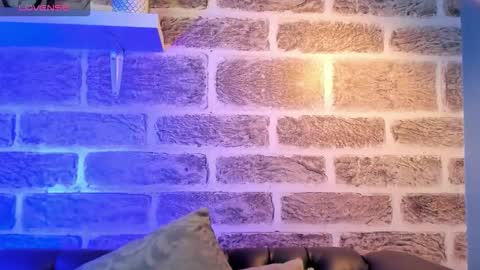 Snapshot of noah_ricci_ chatting on 10.26.25    online show from 10.26.25