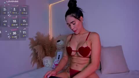 Snapshot of noah_russel chatting on 10.18.25 Noah online show from 10.18.25