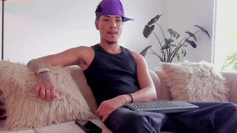 noahdaviss online show from 05.12.26