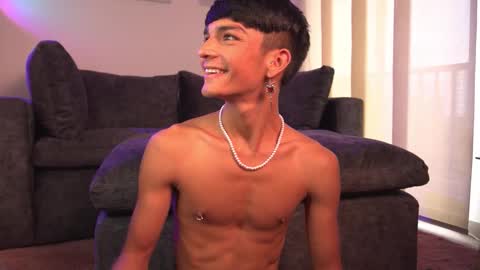 Snapshot of noahh_th03 chatting on 02.22.26 Noah online show from 02.22.26